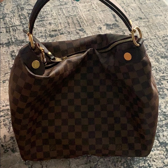 Authentic Louis Vuitton bag - Picture 2 of 5